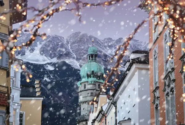 Adventszauber in den Tiroler Bergen