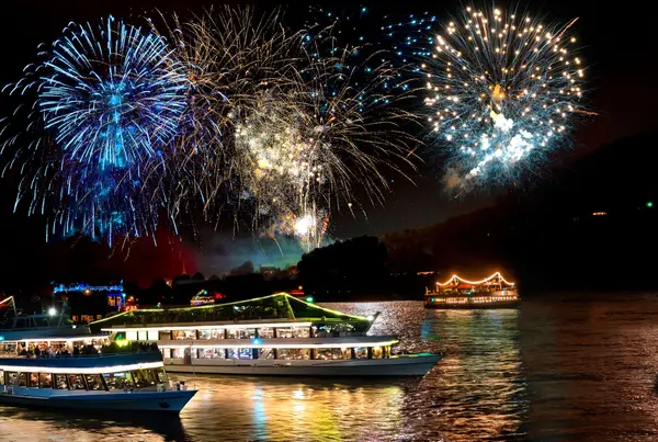 Rhein in Flammen – St. Goar und St. Goarshausen