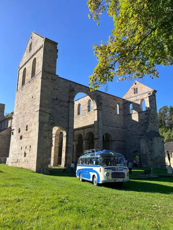 Mit dem Nostalgiebus ins Blaue